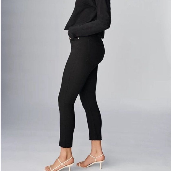 Aritzia Denim Forum The Lola High Rise Skinny Crop Black Jeans - Picture 1 of 8